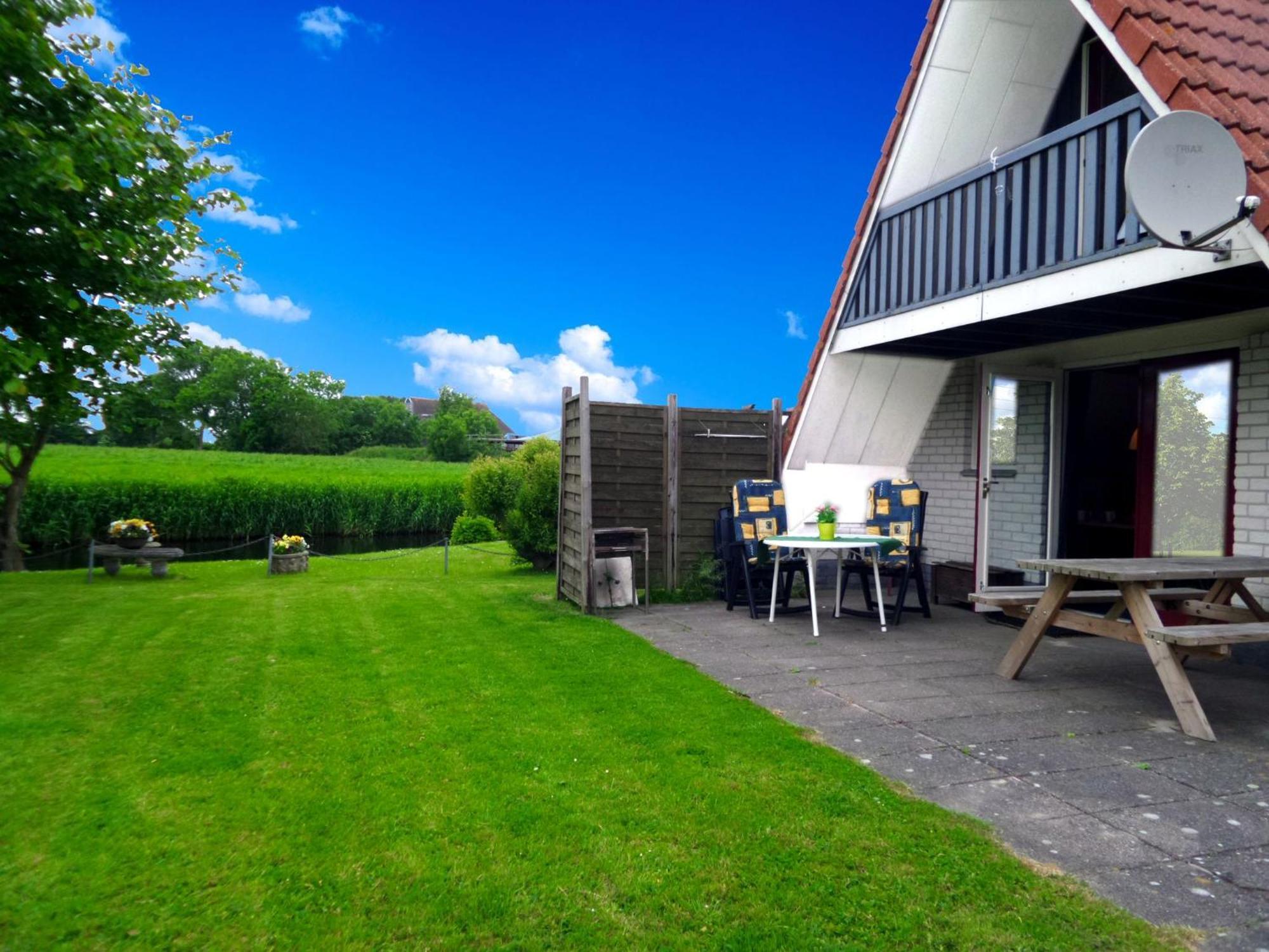Leonie 6 Pers Holiday Home With A Large Garden Close To The Lauwersmeer Anjum エクステリア 写真